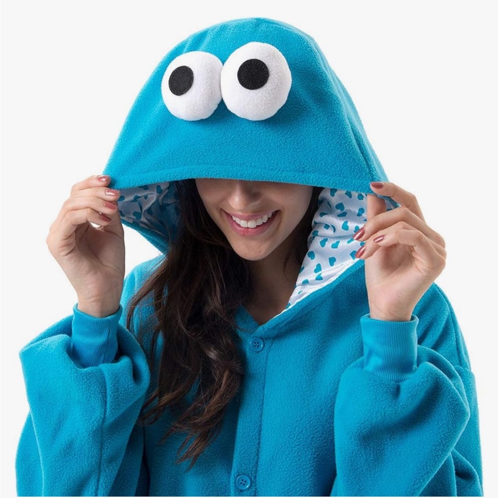 Sesame Street Cookie Monster hooded plush Onesie Adult Medium. Used